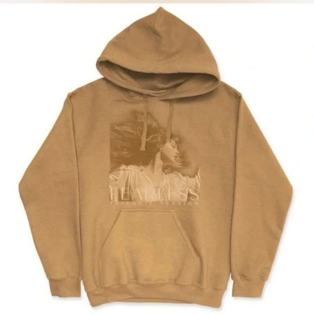 Taylor Swift Fearless Taylor’s Version Hoodie Sweatshirt Sz M Golden Oversized